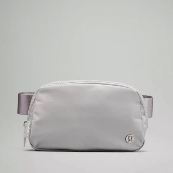 Lululemon Everywhere Belt Bag New With Tag